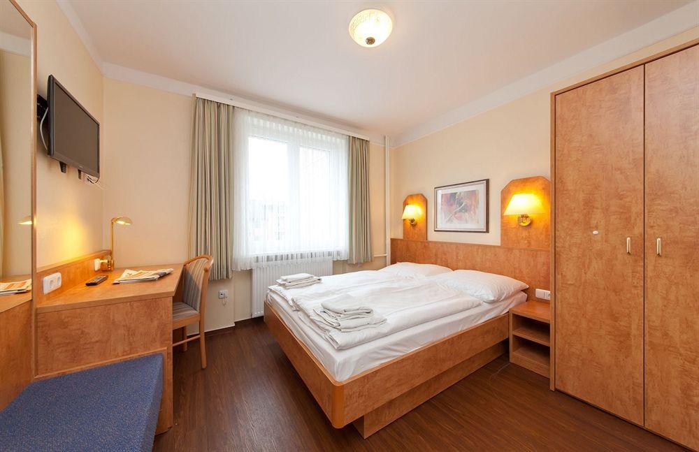 Hotel Wikinger Hof Hamburg Exterior photo